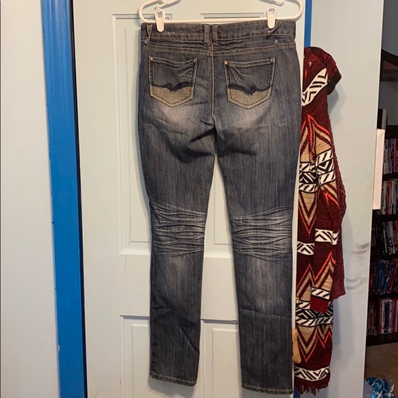 Jeans - Picture 2 of 4